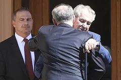 Президент Чехии назвал присоединение Крыма к России свершившимся фактом