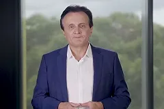 Глава AstraZeneca за участие в разработке вакцины от COVID-19 удостоен рыцарского титула