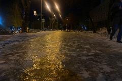 В мэрии Екатеринбурга объяснили, почему не справились с гололёдом на тротуарах