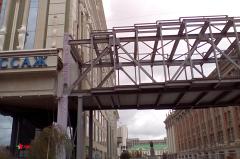 Крупные торговые центры затормозили развитие стрит-ритейла в Екатеринбурге