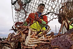 На Сахалине конфисковано задержанное с крабом на борту африканское судно