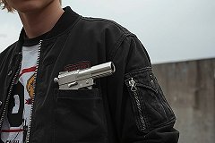 «На вид малявки». Екатеринбуржец рассказал о нападении на него толпы подростков с ракетницей