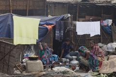 Десятки людей погибли в давке в Бангладеш во время раздачи бесплатной одежды