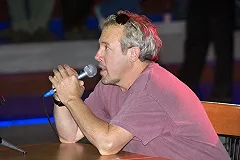 Андрей Макаревич в компании Ройзмана посетил «Ельцин-центр»