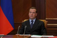 Медведев заявил о технической готовности РФ к отключению от глобальной Сети