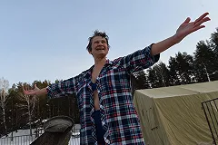 Показываем, как екатеринбуржцы искупались в прорубях на Крещение. Фоторепортаж