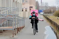 В Екатеринбурге ищут актеров для съемок сериала о доставщике еды