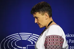 Савченко попросила Трампа сохранить санкции против России