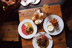 Ученые: Полностью отказаться от вредной еды нереально