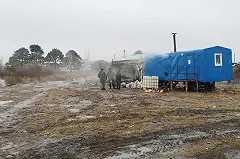 «Все постоянно чешутся». В учебный центр в Елани для мобилизованных привезли бани