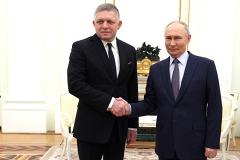 Фицо назвал отсутствие авиасообщения между Европой и Россией частью «железного занавеса»