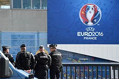 «И так сойдет». Рунет шутит о сборной России