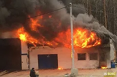 Шиномонтажная мастерская с мойкой сгорела на Черняховского