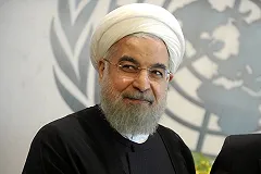 Олланд отказался обедать с Роухани без алкоголя