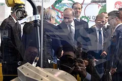 Песков: Путин ездил не на личном Kawasaki, а на мотоцикле из Гаража