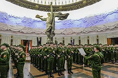 Власти решили освободить выпускников школ 2020 года от призыва в армию