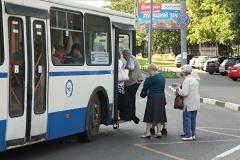 Водителю, из автобуса которого выпали двое пенсионеров, грозит срок до 7 лет