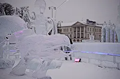 Ледовый городок на Площади 1905 года закроют уже в понедельник