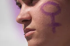 СКР проверяет на экстремизм посты омской феминистки о мужчинах