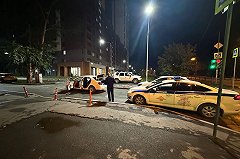 На ВИЗе мужчина с ножом напал на водителя. Тот умер в машине реанимации