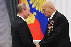 Супруга Этуша назвала причину страшной травмы артиста