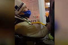 В Екатеринбурге кондуктор на ломаном русском обматерила пожилую пассажирку