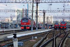 В Екатеринбурге поезд насмерть сбил школьника