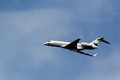 Шувалов прилетел в Екатеринбург на личном самолете, о котором писал Навальный