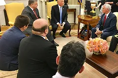 СМИ рассказали о «бизнес-подходе» Киева в переговорах с Трампом