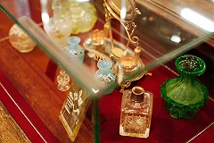 «Ароматы семьи Романовых». В МИЕ расскажут, чем душились во дворцах