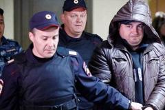 Стрелявший в коллег у московского метро полицейский рассказал о случившемся
