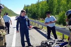 В Свердловской области при попытке обгона насмерть разбился мотоциклист