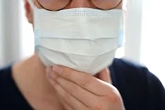 Екатеринбургский врач заявил, что «омикроном» можно заразиться повторно в кратчайшие сроки