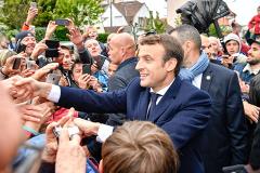 Макрон одержал уверенную победу на выборах во Франции