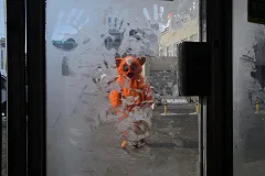 Станцию метро «Геологическая» закрывали из-за забытого пакета