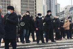 Совершали грабежи, разбой и кражи: свердловские полицейские рассказали о задержанных на протестах