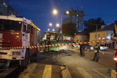 В Екатеринбурге в столкновении пожарной машины и автобуса погиб пассажир