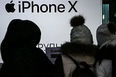 Apple рассказала, зачем замедляет старые iPhone. И замедлит новые