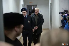 В Екатеринбурге выбирают меру пресечения главе СвЖД