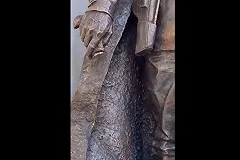 У памятника Чапаеву в Екатеринбурге отломали шашку