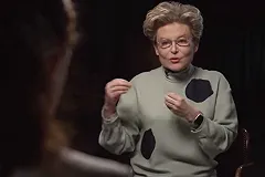 Малышева объяснила, почему ее сыновья живут за рубежом