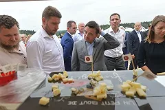 Соцсети поразил торт за 880 тысяч на свадьбе дочери губернатора Подмосковья