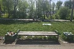 Екатеринбуржец показал огромную «урну», которую никто не убирает, потому что это не урна (ФОТО)