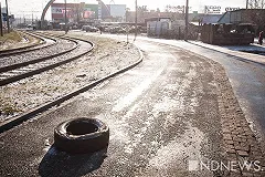 На улице Викулова ночью украли канализационные люки