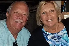 Женщину убило зонтом на пляже в США