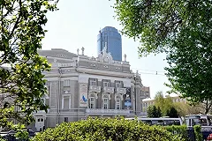 В Екатеринбурге благоустроят сквер за Оперным театром