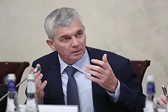 В УГМУ объяснили, почему собственный «Триазавирин» не защитил Петрова от COVID-19