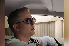 В Екатеринбурге таксист установил себе в машине кальян