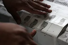 Против подозреваемого в краже посылок ростовского почтового курьера завели дело