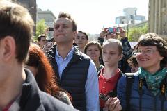 Навальный пригласил Усманова на теледебаты